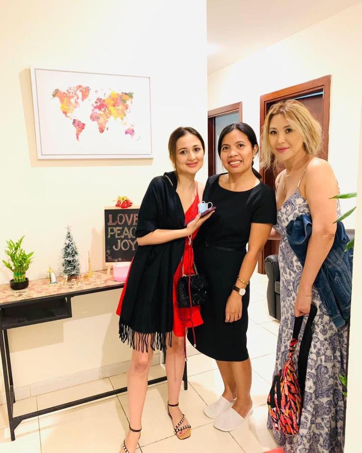 Ladies Only-Anaruby Backpackers - Metro Station Mashreq Дубай Екстериор снимка